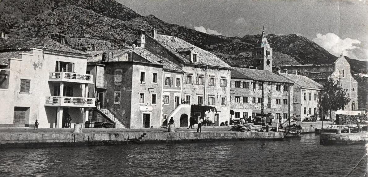 Historical view of Karlobag